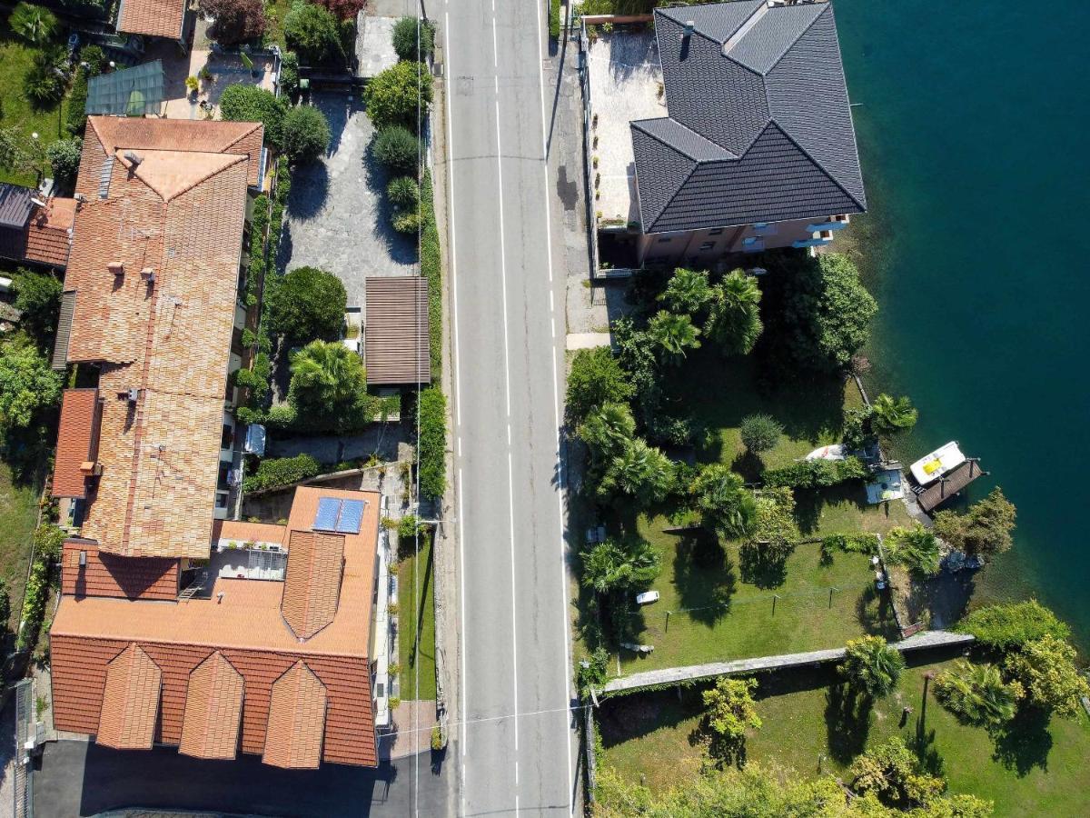 Il Glicine Appartamento Con Darsena Privata A Lago ペッテナスコ エクステリア 写真